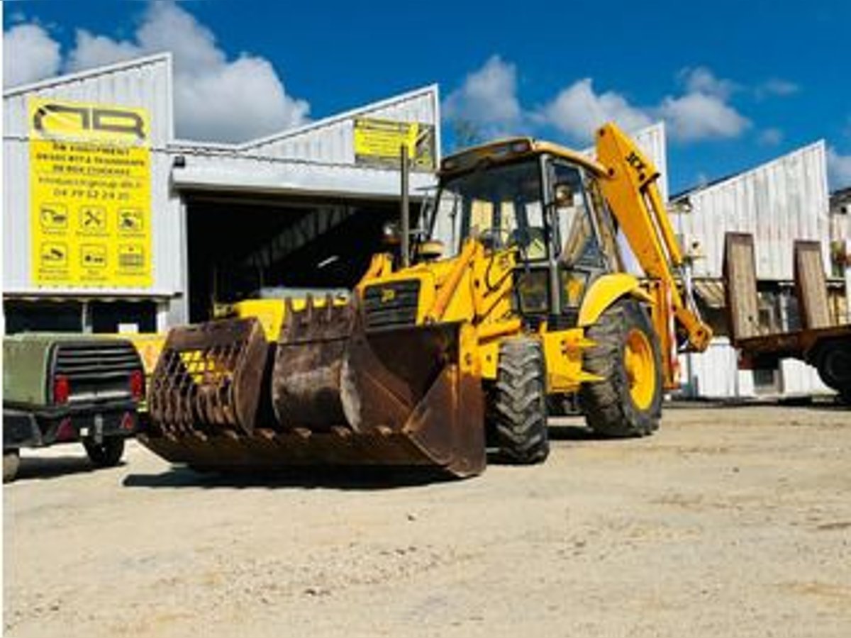 Tractopelle JCB 4X4 3CX 