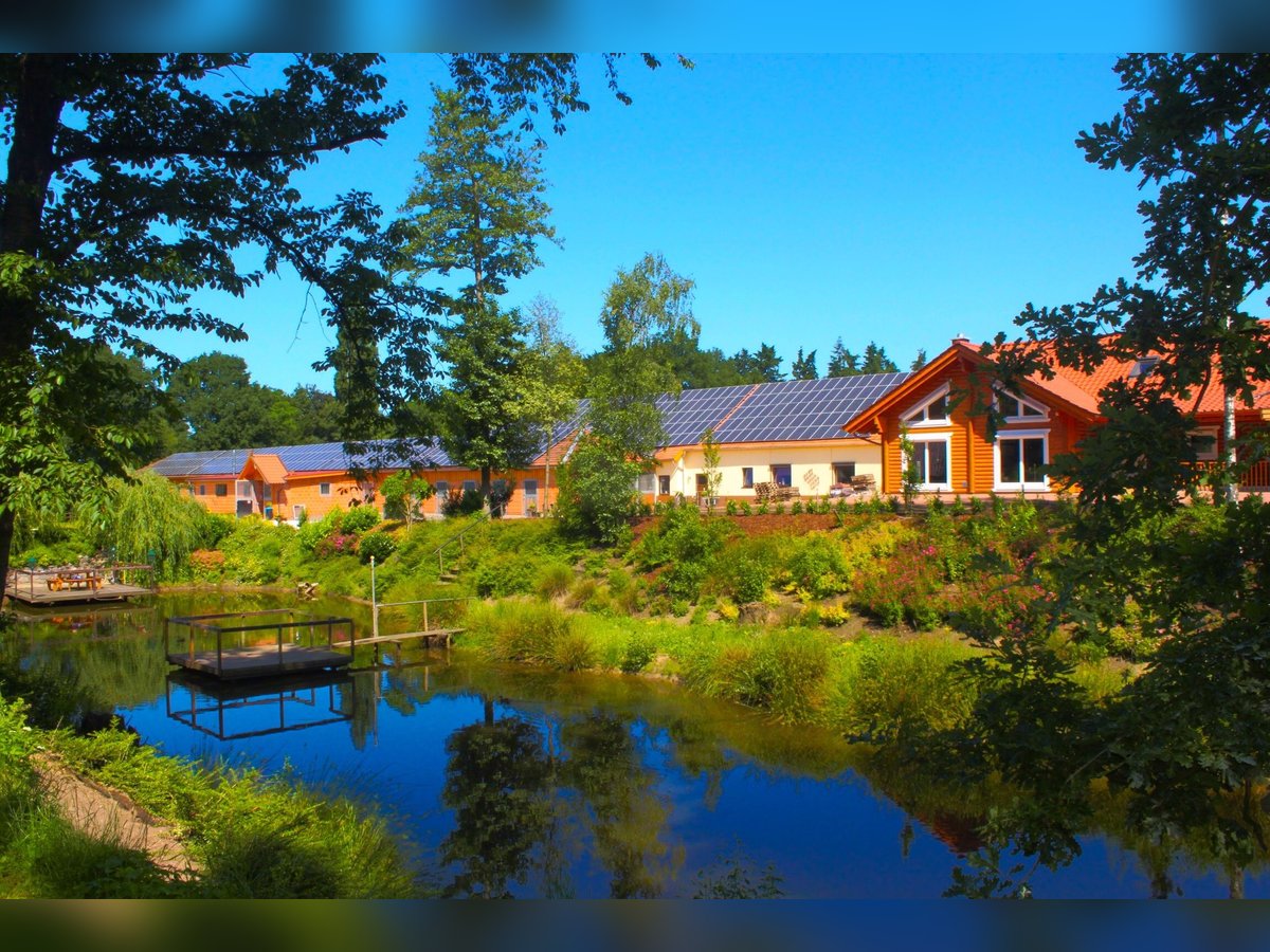 Exklusiver Pferdehof - TOP Ausstattung inkl. Photovoltaikanlage (bisher REHA Zentrum) Niedersachsen Exklusiver Pferdehof - TOP Ausstattung inkl. Photovoltaikanlage (bisher REHA Zentrum) Niedersachsen