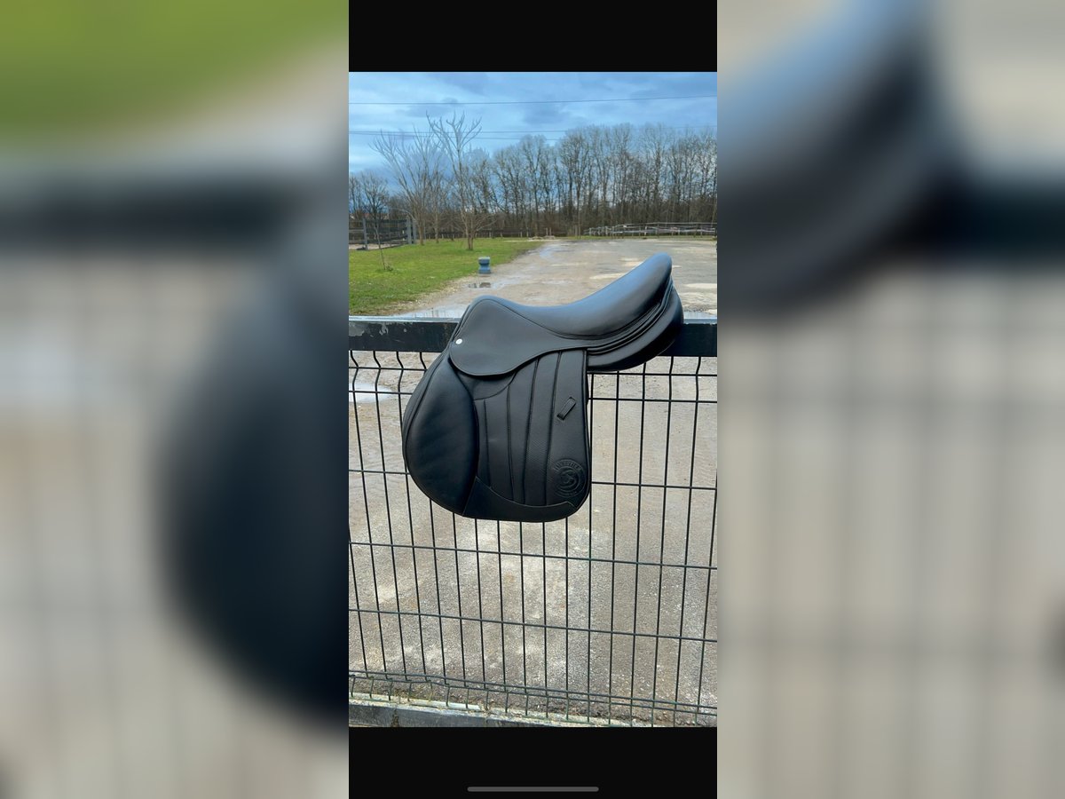 Très belle selle Forestier 