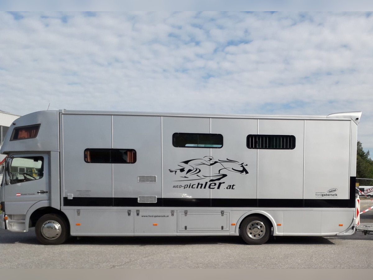 Pferde LKW mit Wohnkabine zu verkaufen