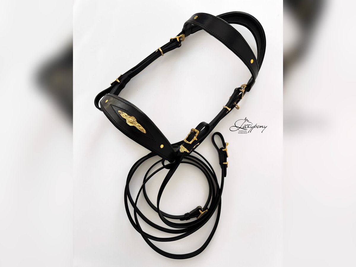 Cabezada Lazypony de estilo barroco, Fancy handcrafted baroque bridle Lazypony