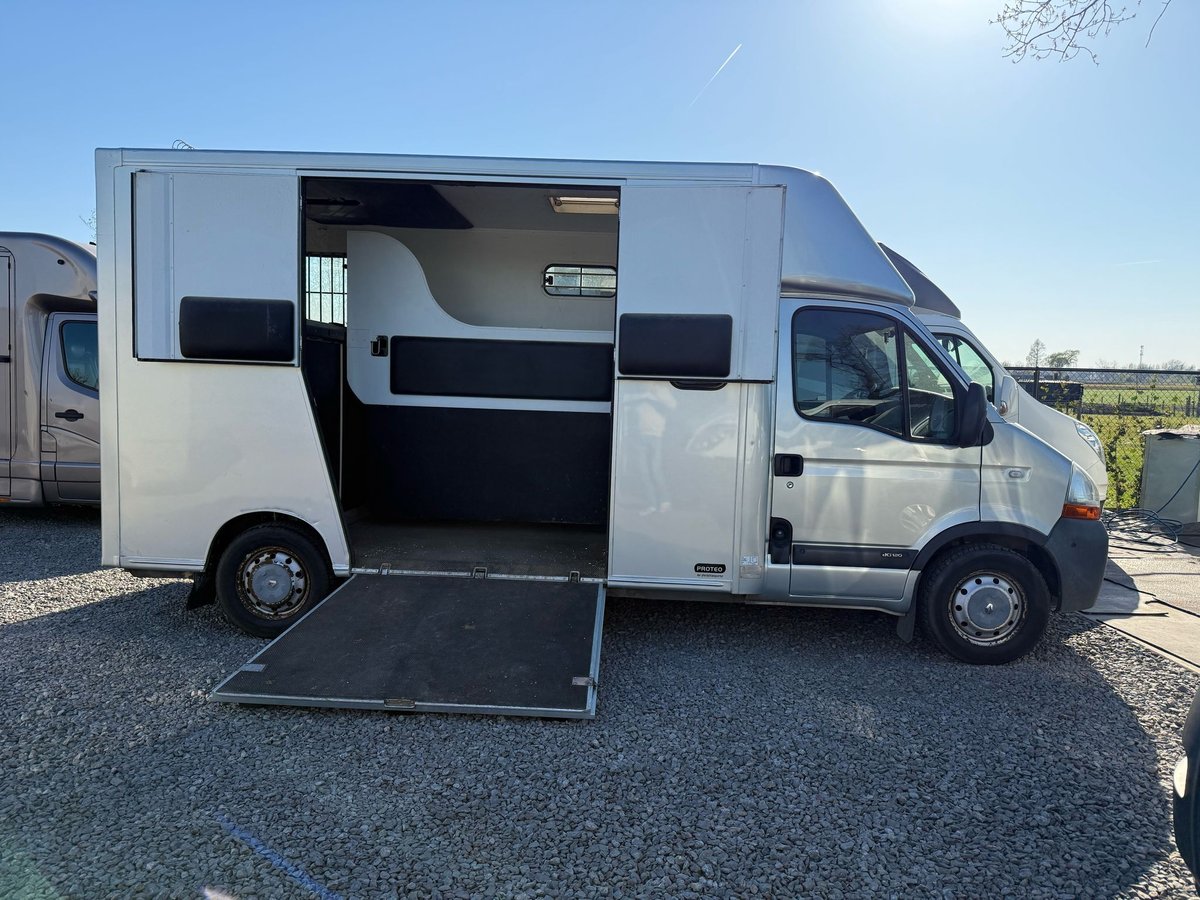 Theault Horsebox Original 