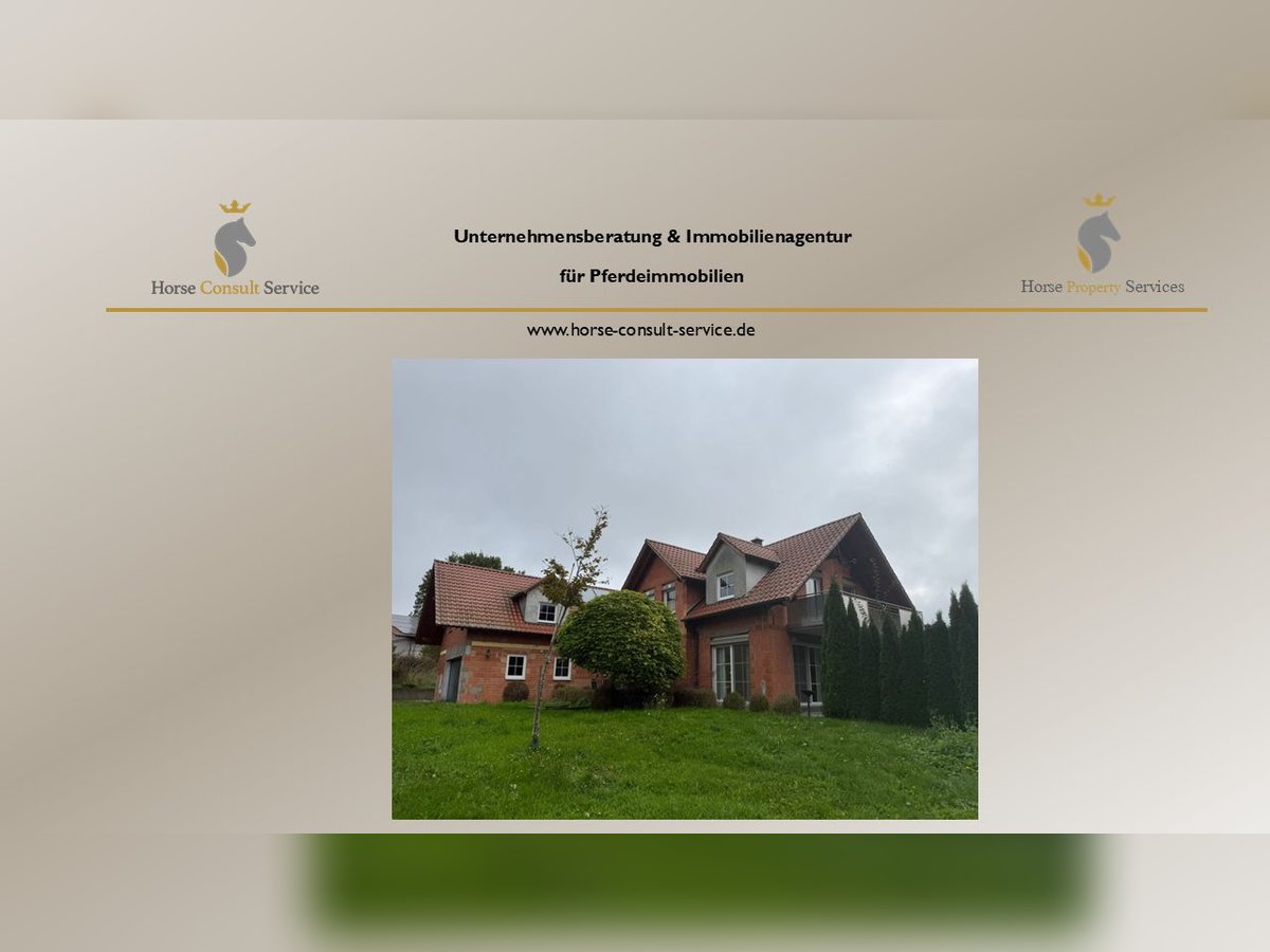 Idyllisches Landanwesen mit Wohnhaus und Stallungen in Unterfranken