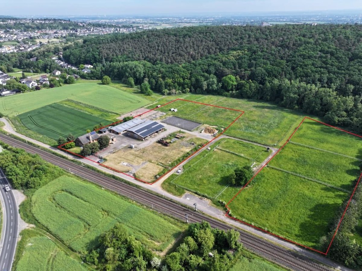 Landschaftlich reizvoll gelegener Aussiedlerhof in Alleinlage!