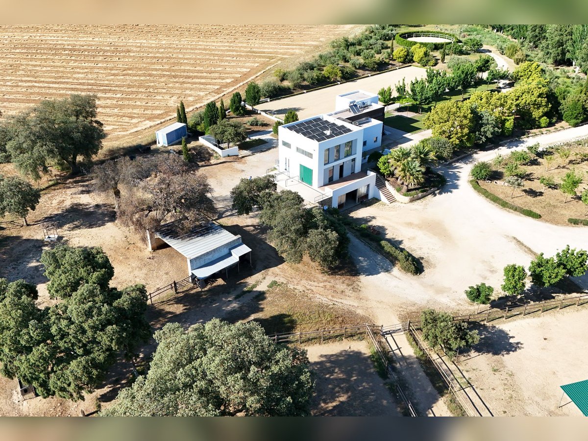 Ref2527 Andalusien, Ronda - moderner Reitstall/ Trainingszentrum zu verkaufen!
