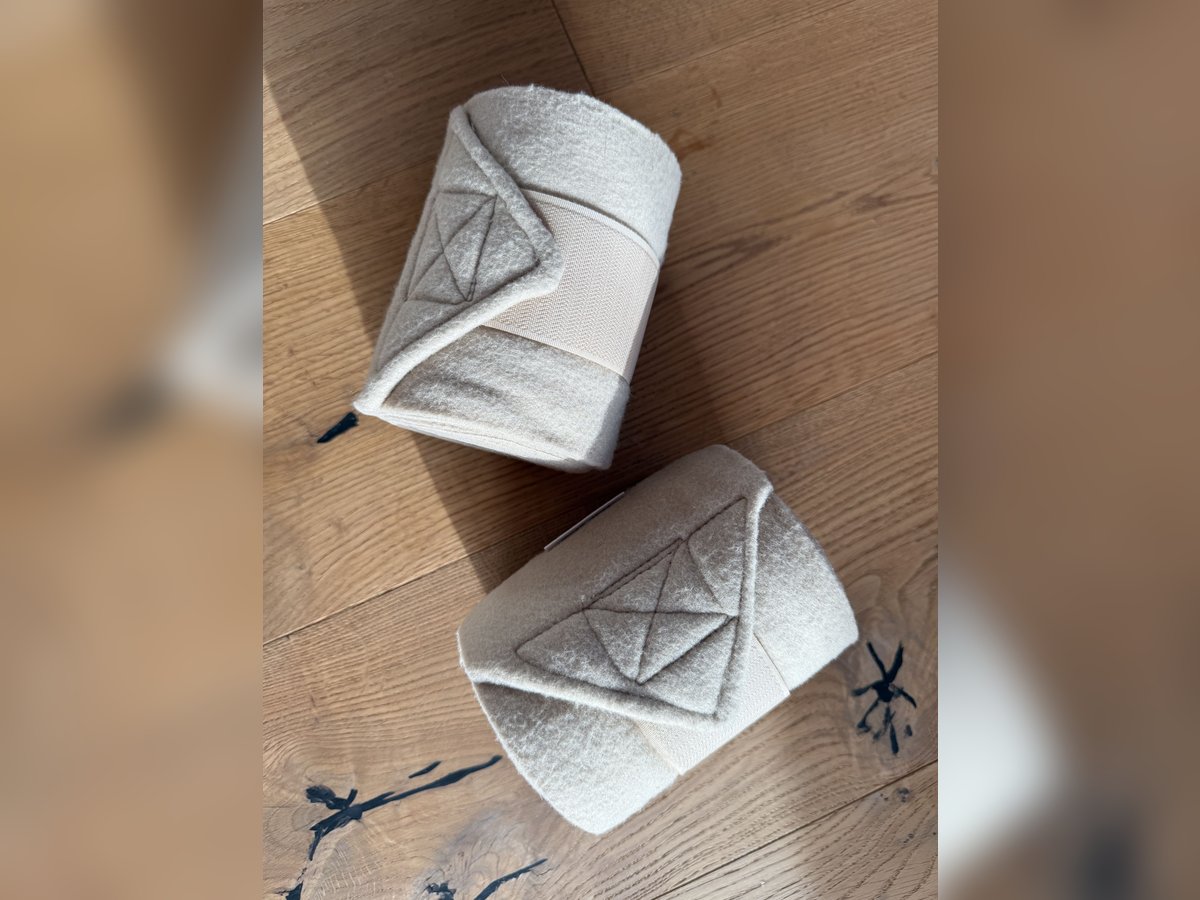 Beige Bandagen sehr breit!