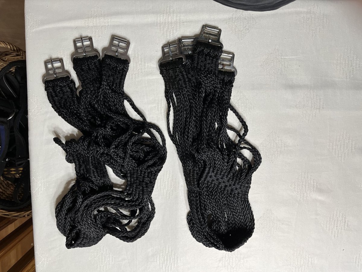 Sattelgurte abzugeben 