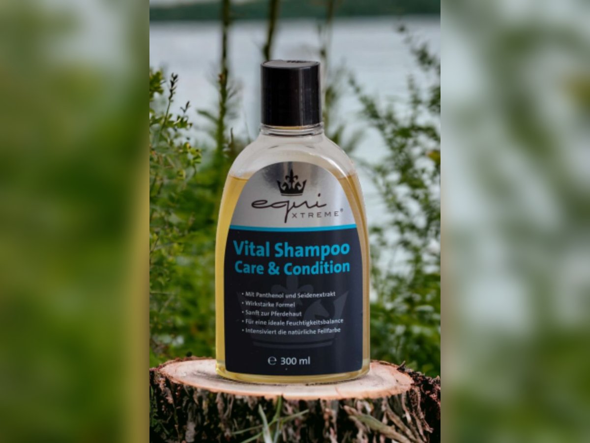 EquiXTREME Vital Shampoo Care&Condition 300ml UVP 8,95€ EquiXTREME Vital Shampoo Care&Condition 300ml UVP 8,95€