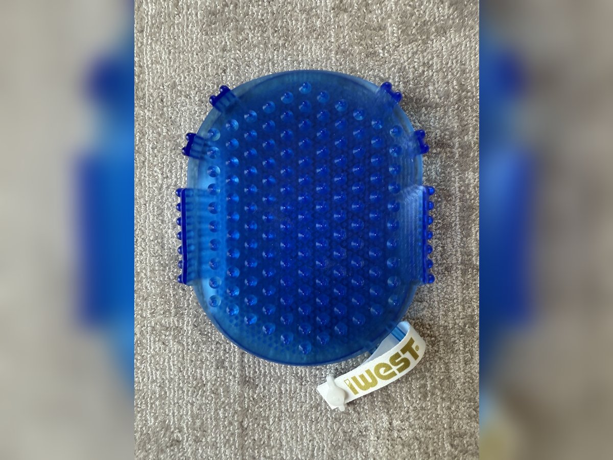 iWest Gummistriegel