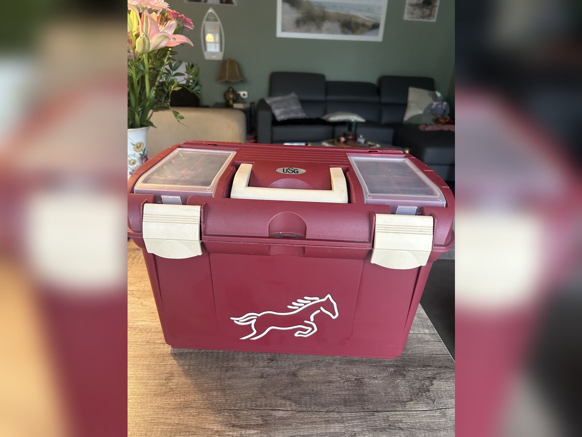Pferdeputzbox mit Zubehör 