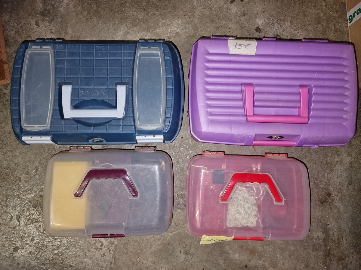 Putzboxen, Putzkasten, Putzzeug (Schlumpf)