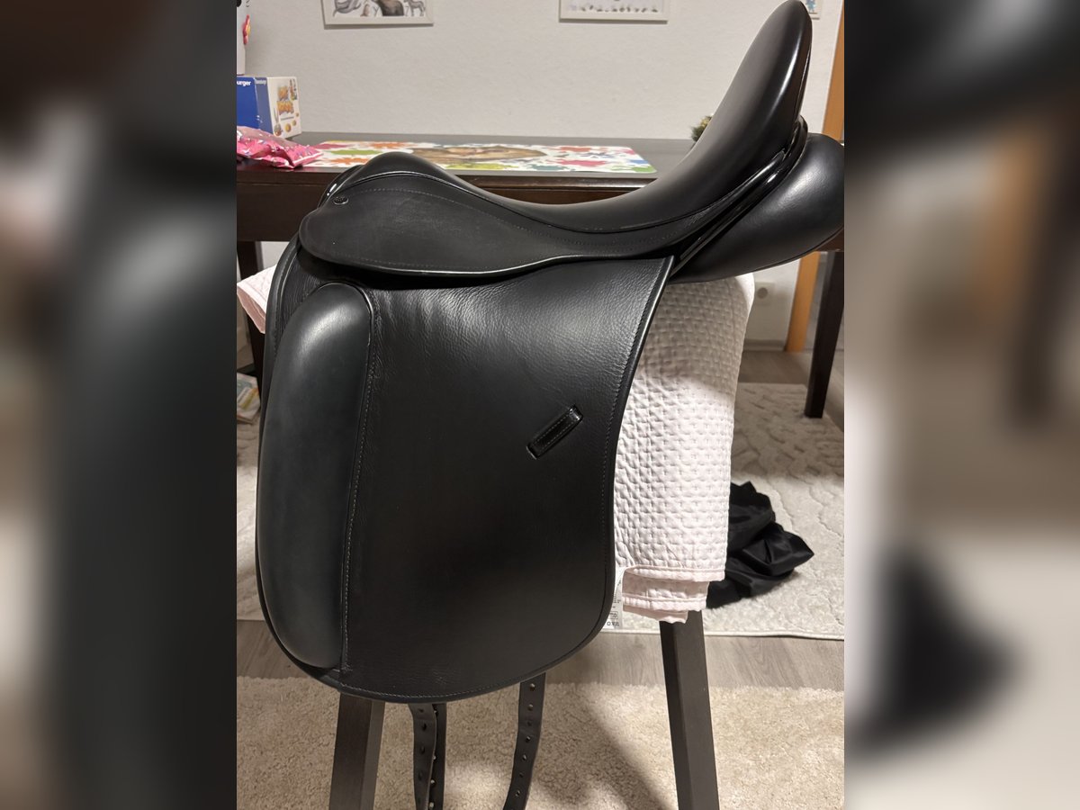 County Perfection Dressursattel Gr. 17,5 