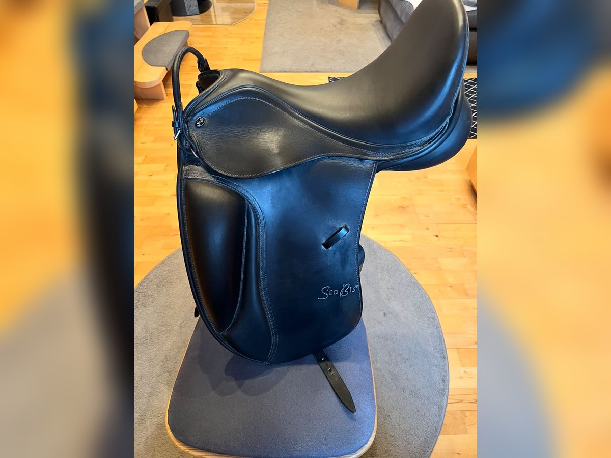 Dressursattel 