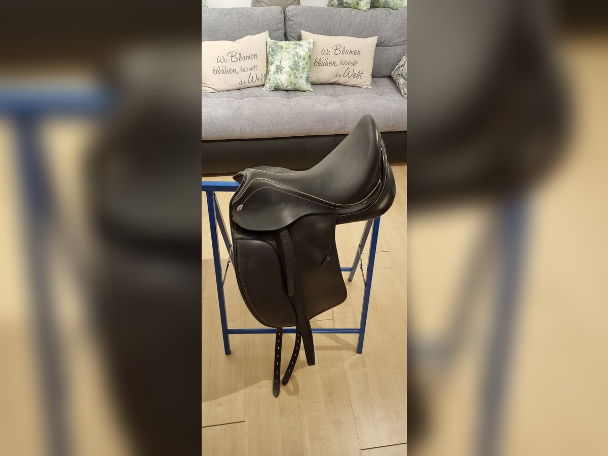 Dressursattel KentTaur Ithaka, sehr guter Zustand