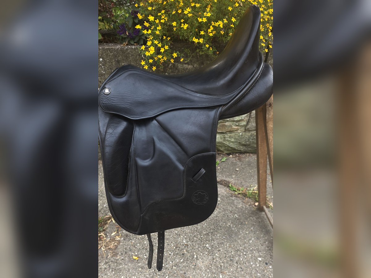 Hennig Dressursattel