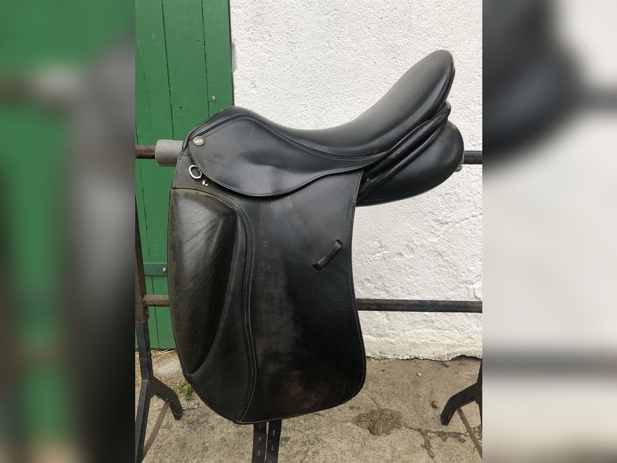 Maxhors Brandus Dressursattel 17,5“ 