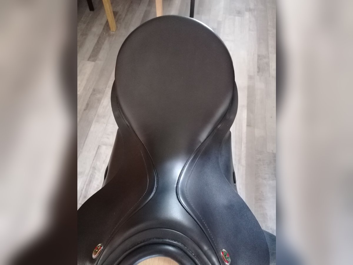 Niedersüß Dressursattel