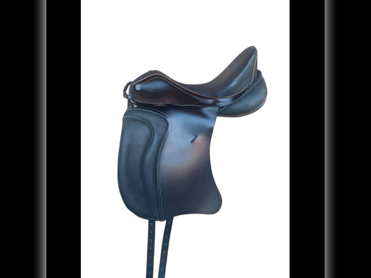 Paso Doble Hakan Alp Dressursattel Working Equitation 17,5 Zoll weite Kammer NP 4000€