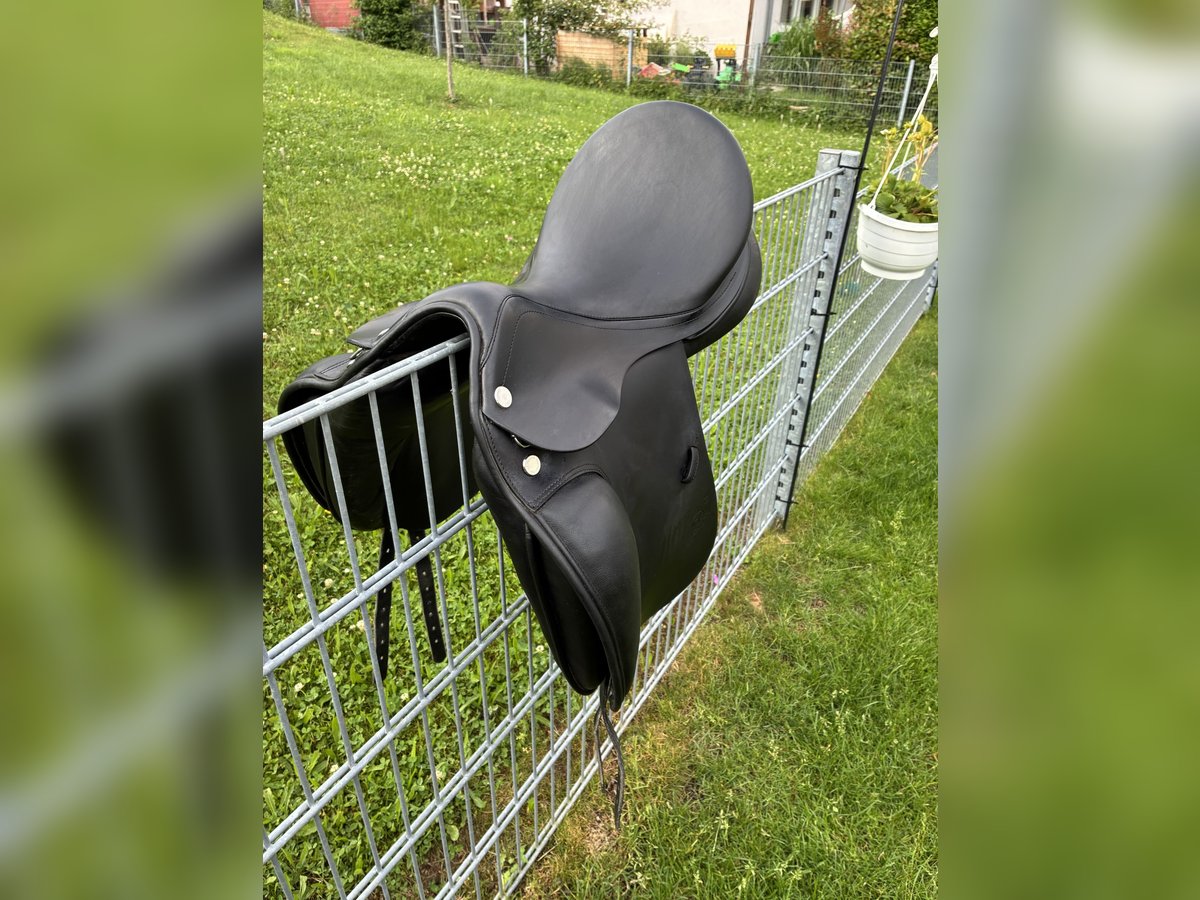 Prestige Top Dressage SP 17 Zoll