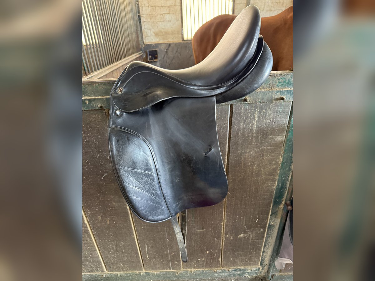 Sattel Prestige Appaloosa Italy 17 Zoll 