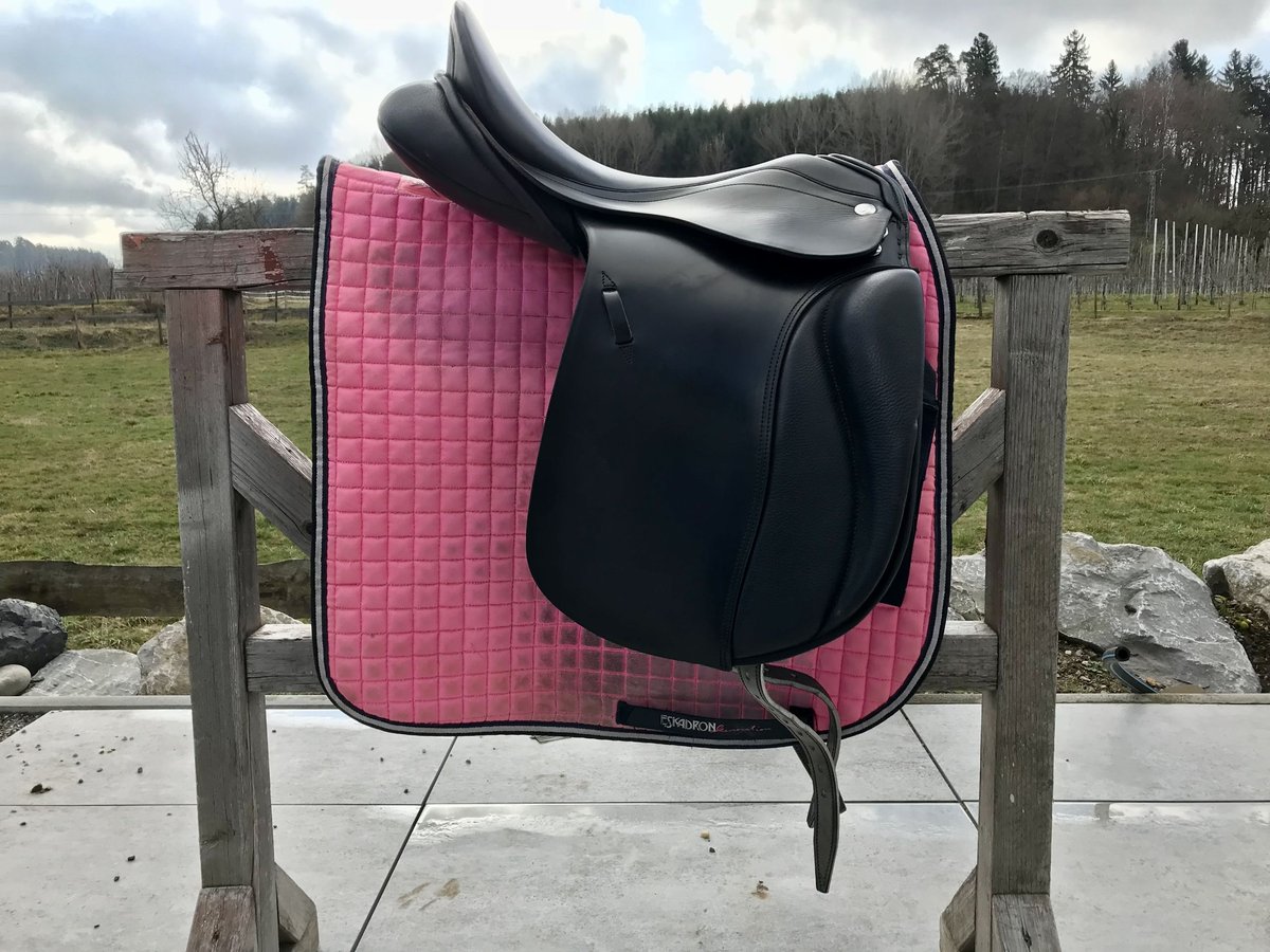 Zaldi New Kent Dressursattel – 17,5'' – neuwertig - kaum benutzt – VB 650 €