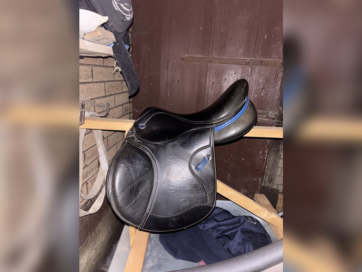 Ikonic Springsattel 16 zoll Ikonic Springsattel 16 zoll