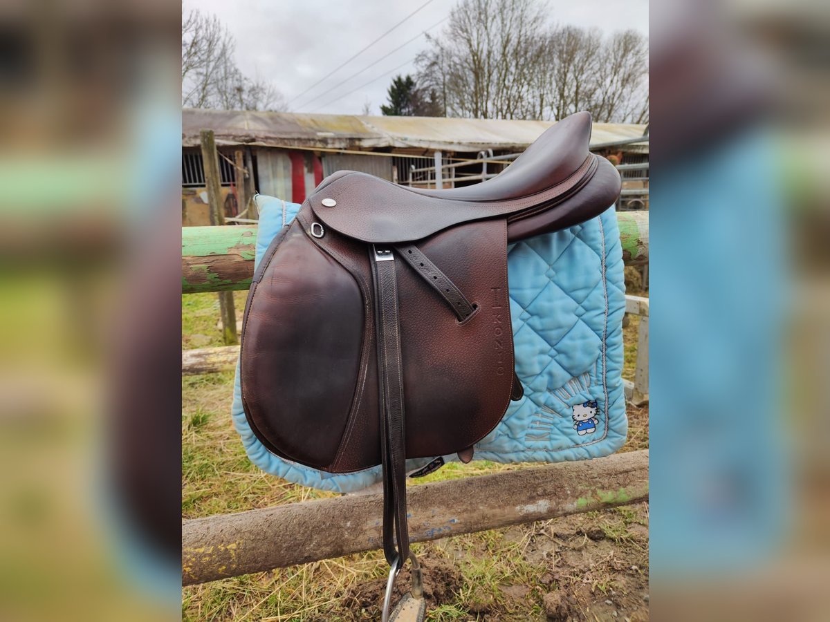 Brauner Ikonic Springsattel