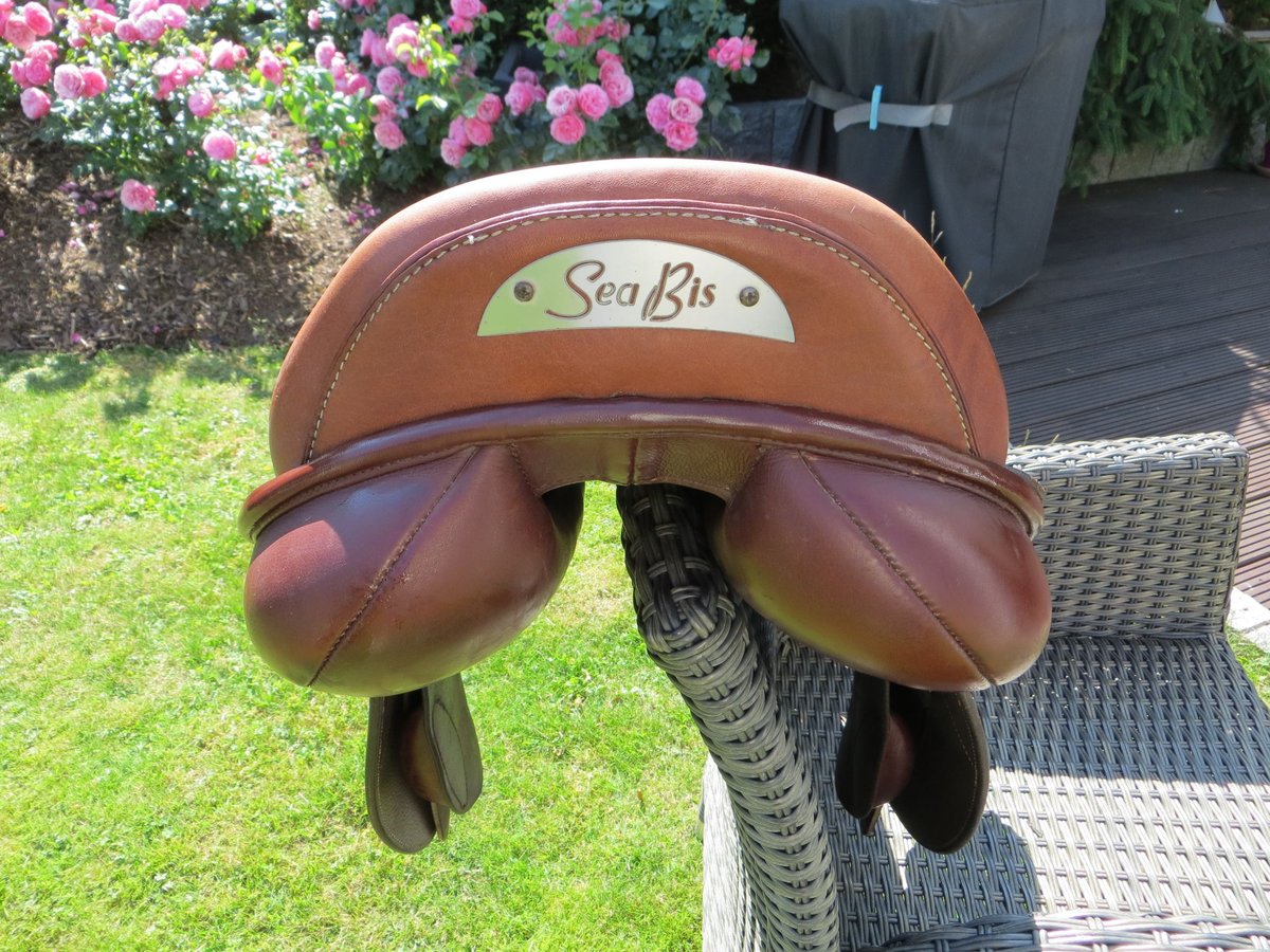 Brauner Springsattel Seabis Arona pro 17" Kammer M