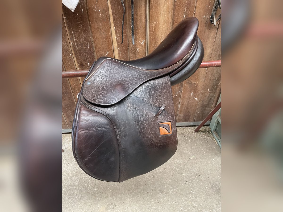 Childeric FAP 17,5 Zoll Springsattel