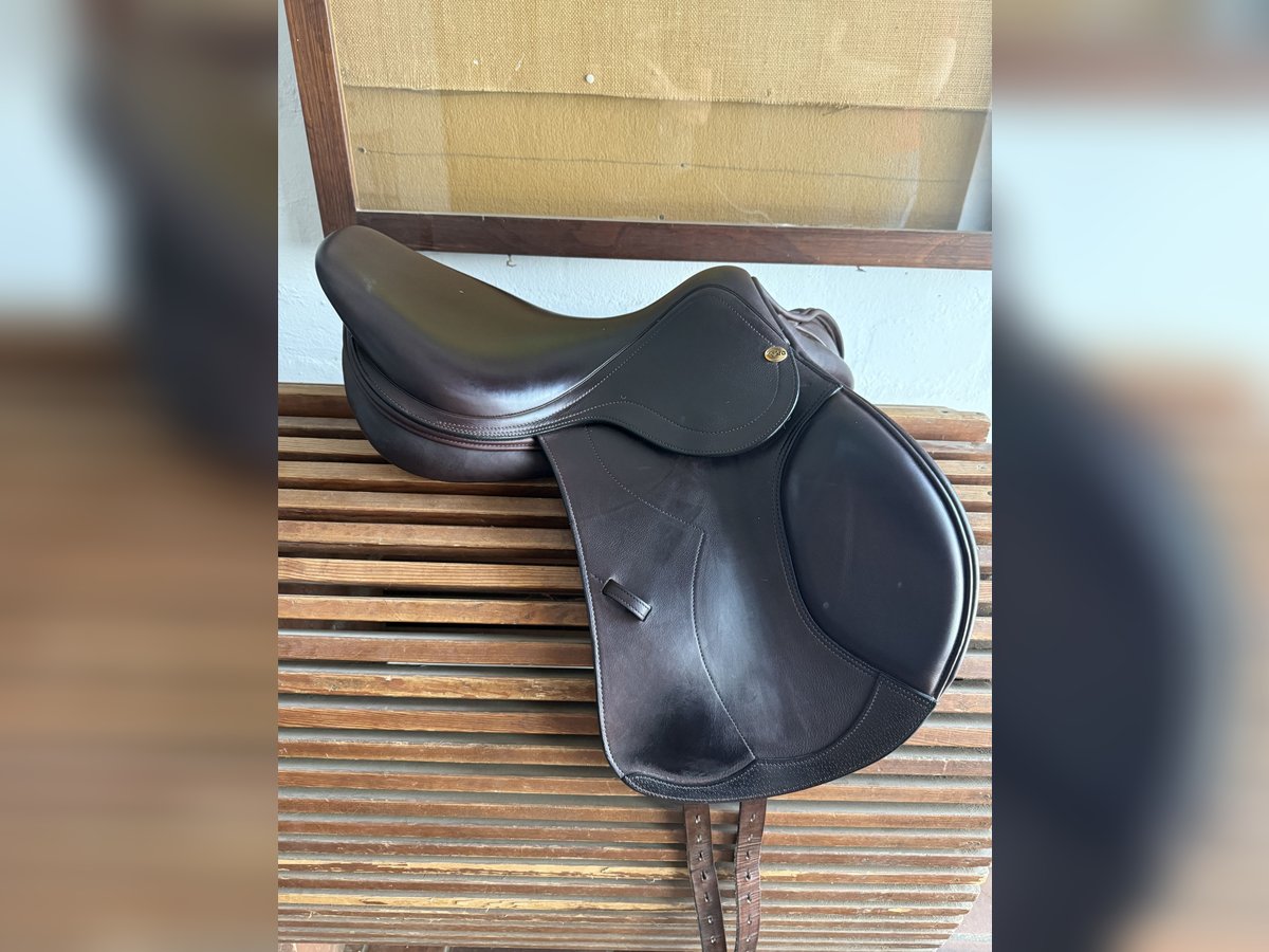 Cobra Springsattel „Courage“, braun, 17,5 Zoll, kaum benutzt