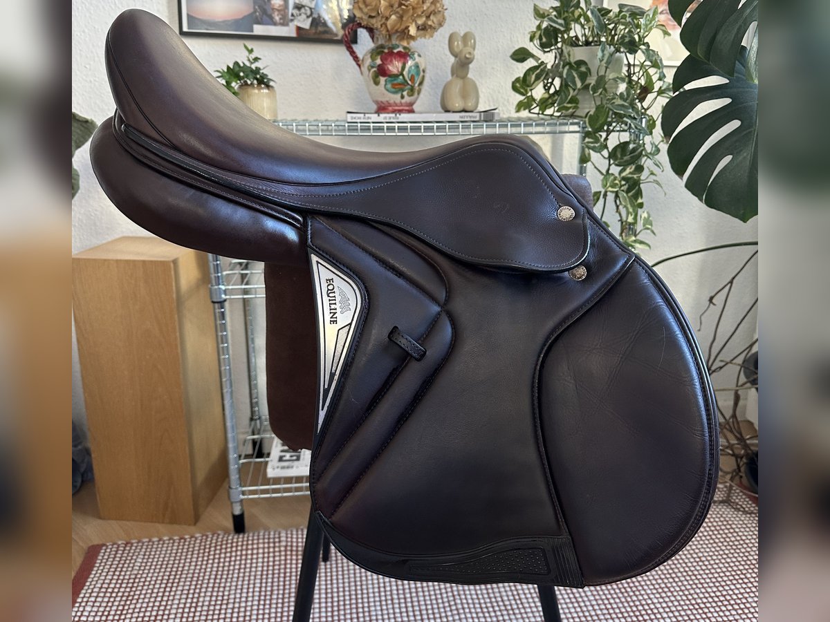 Equiline Springsattel Closer 18 Zoll