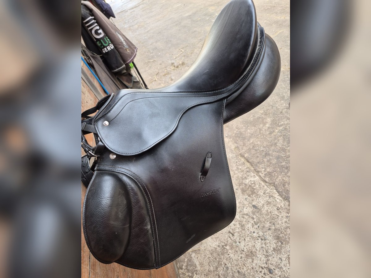 Passier Springsattel 17 Zoll