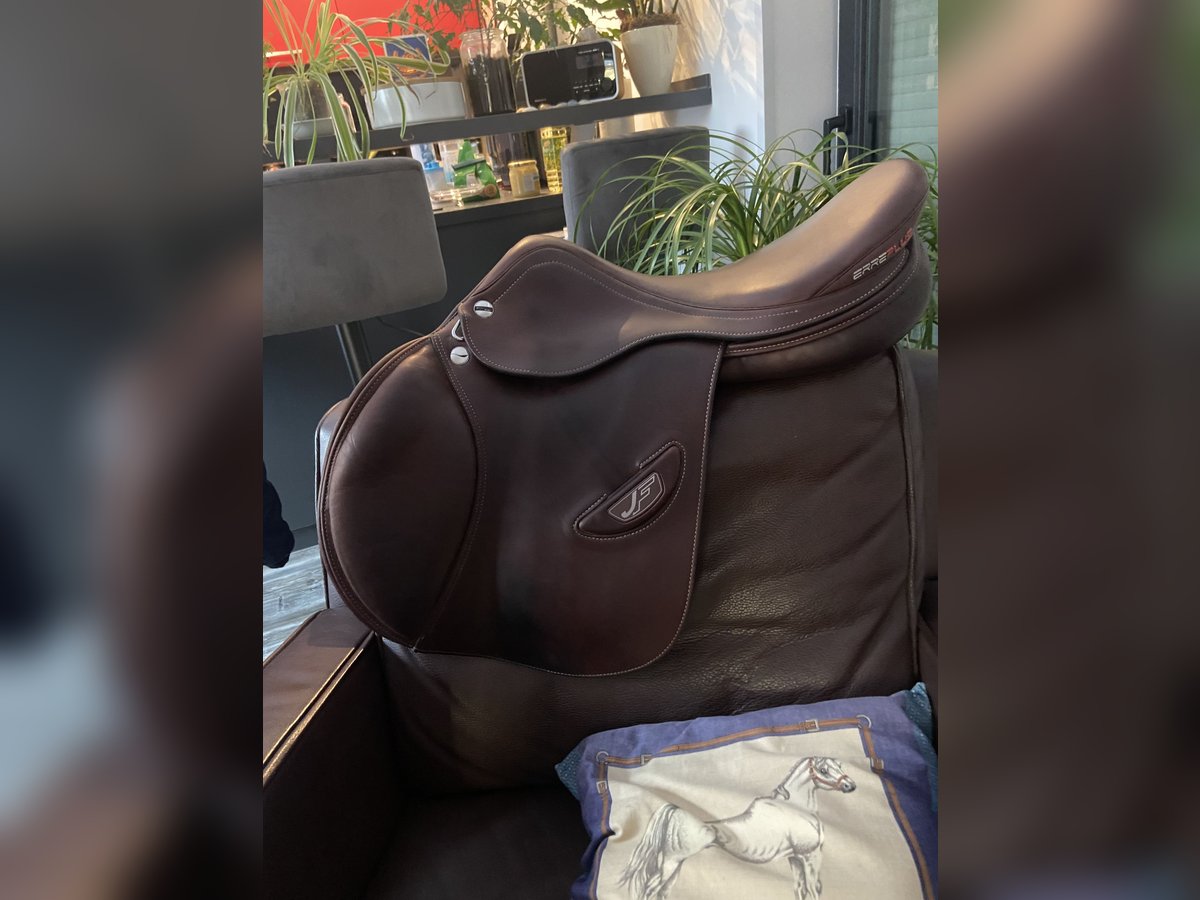 TOP Springsattel JF dunkelbraun 18 Zoll, NUR 2 Jahre alt