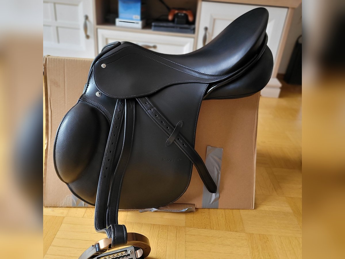 Wenig gebrauchter Springsattel von Passier