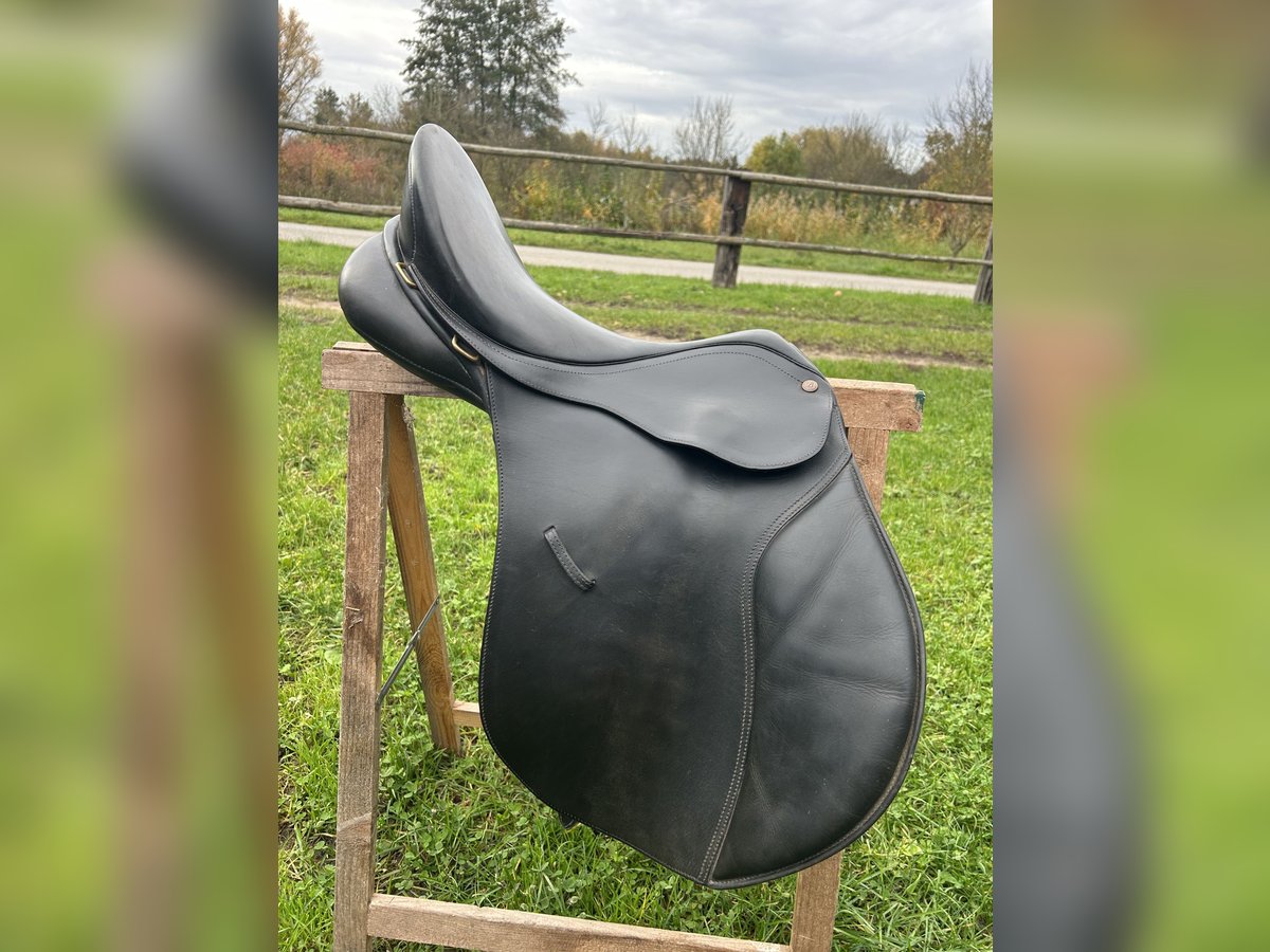 Caprilli Bates Australia Sattel