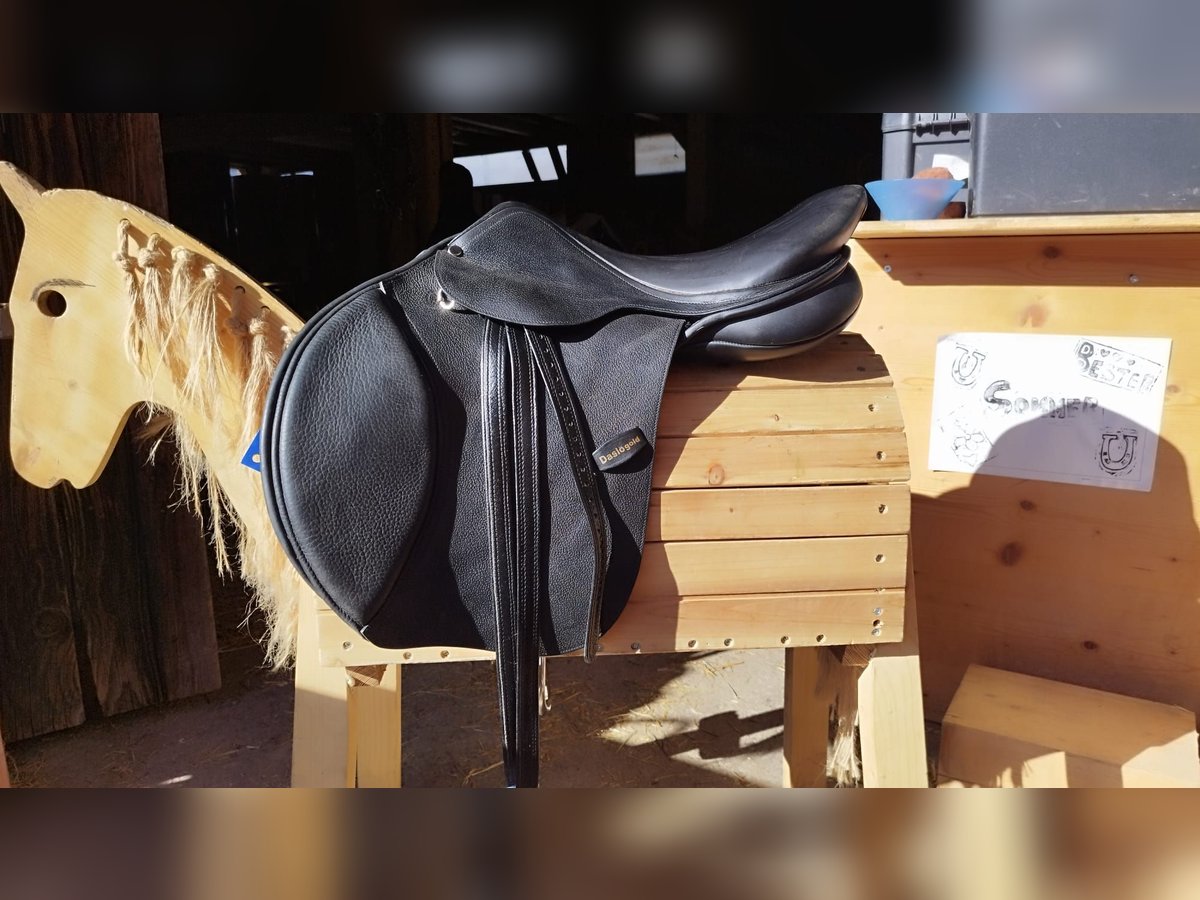 Daslögolg Sattel 17,5 Zoll Daslögolg Sattel 17,5 Zoll