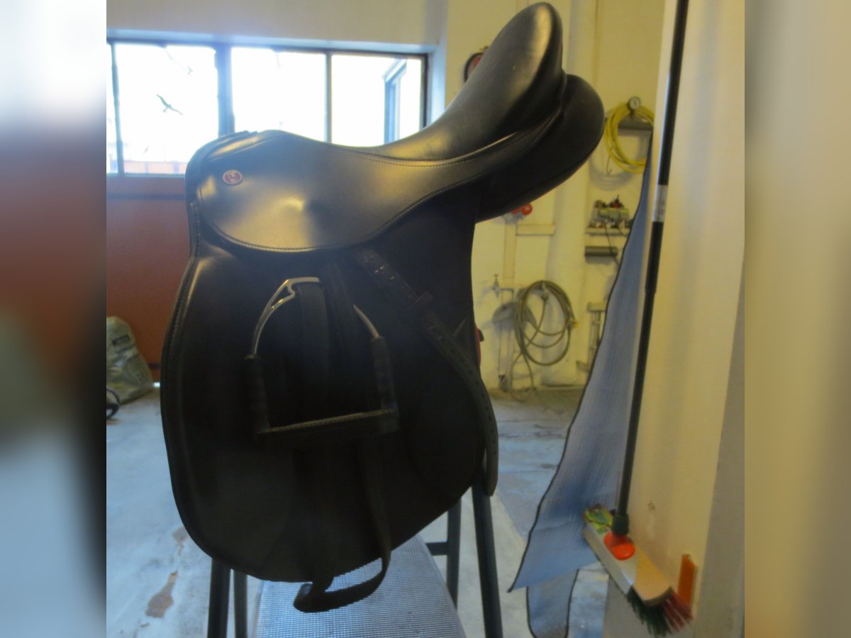 Kieffer Sattel Garmisch 17,5 " Leder schwarz VS