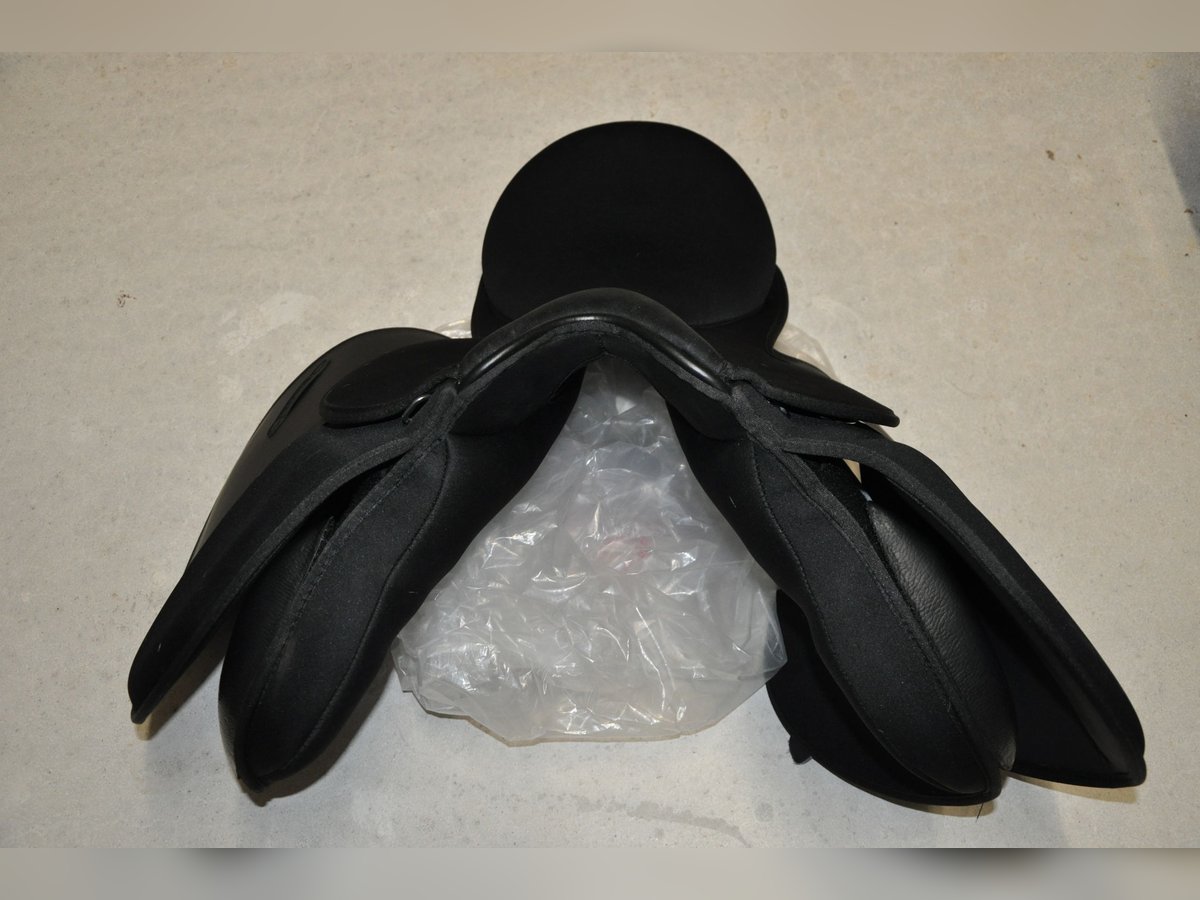 Waldhausen STAR Vielseitigkeitssattel WEIT 17.5"
