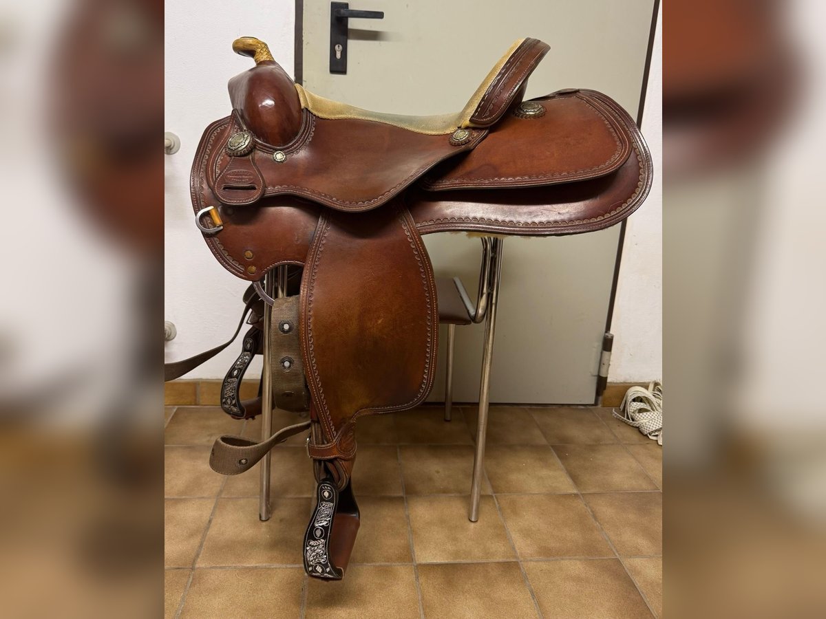 Westernsattel von Bavarian Saddlery 15“