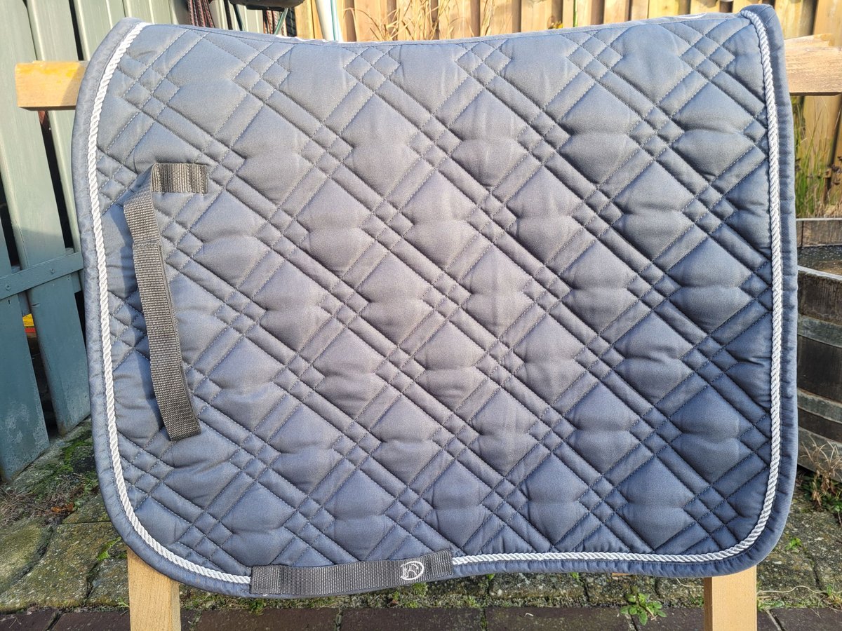 Dressurschabracke Ridersdeal Riderschoice grau 