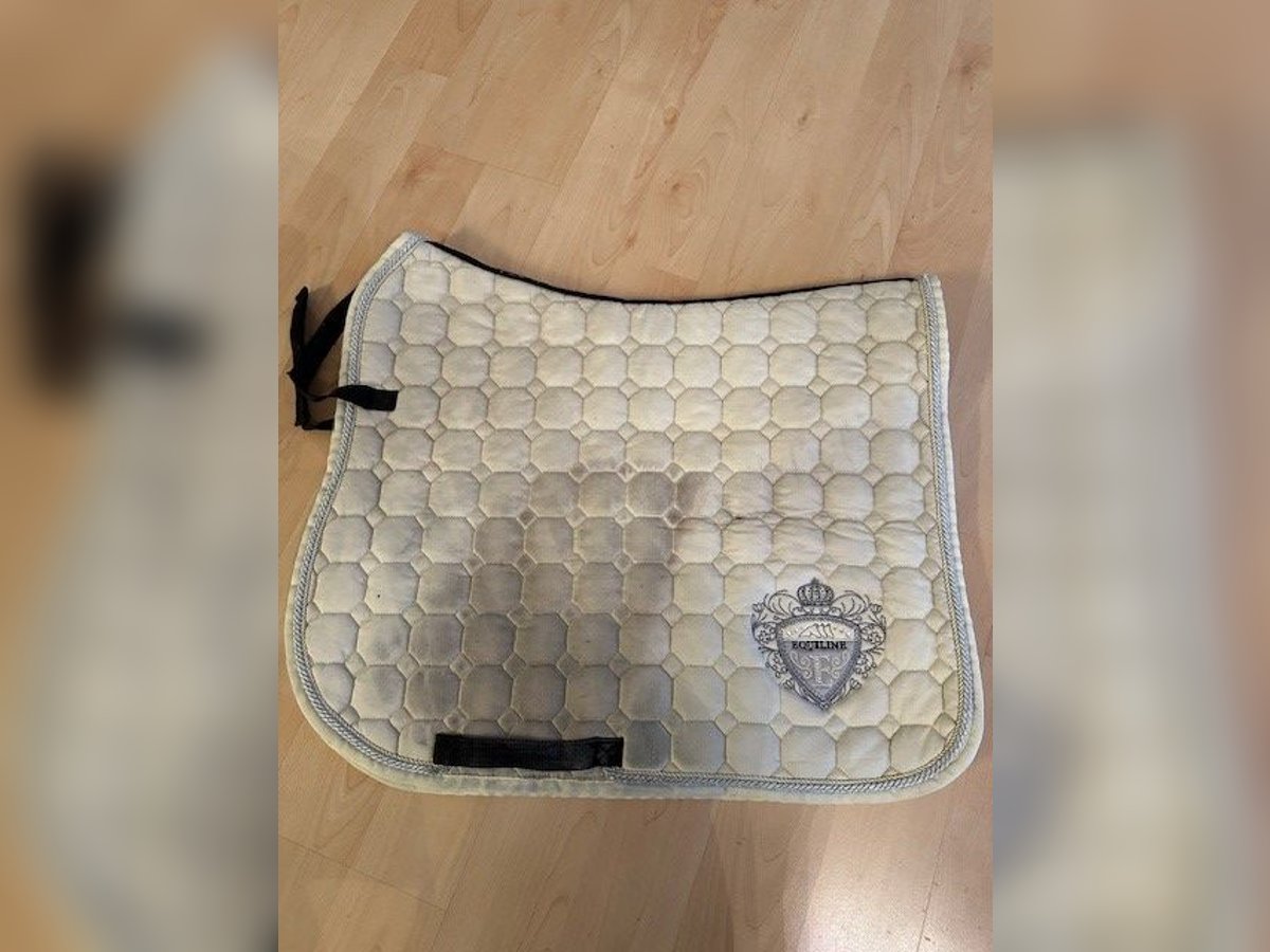 Equiline Schabracke Creme Equiline Schabracke Creme