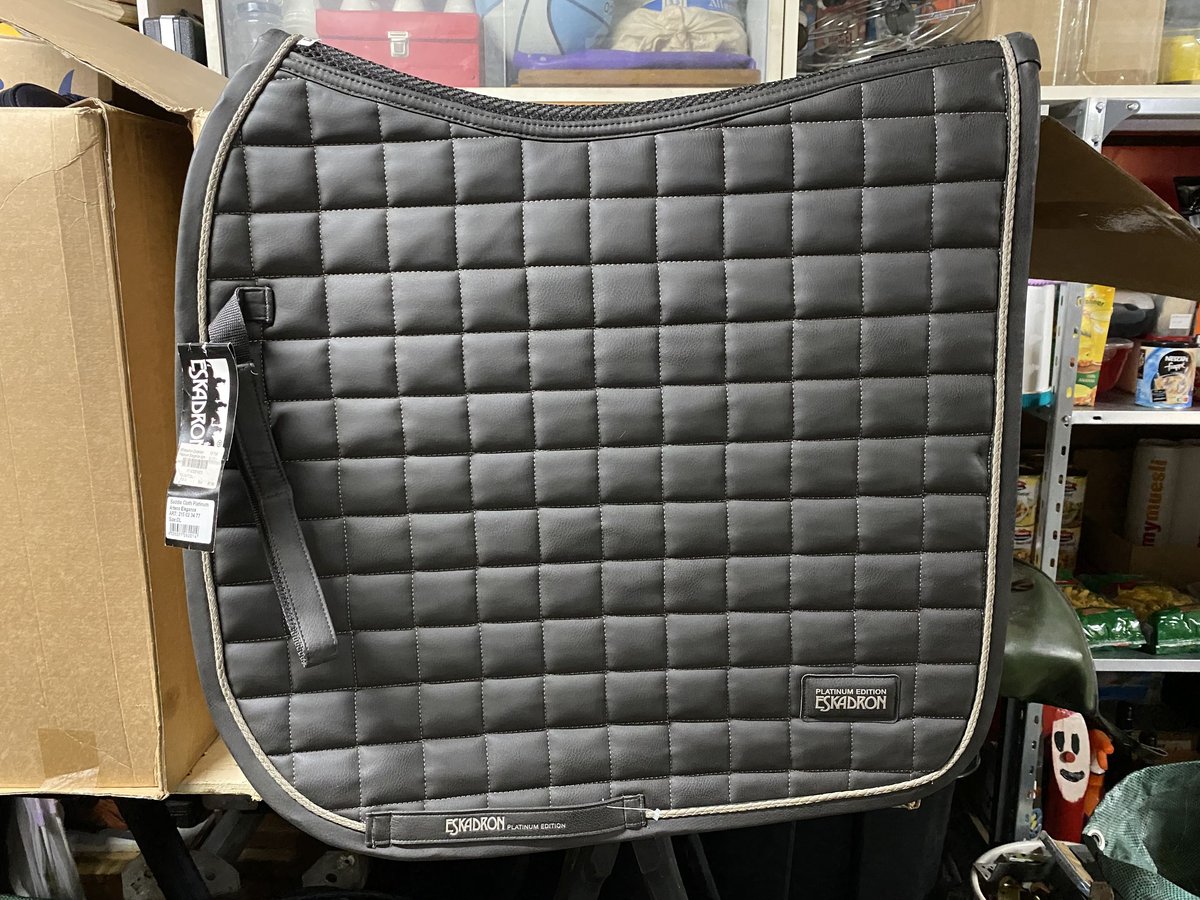 Eskadron Platinum Arteco Elegance Anthra DL Schabracke
