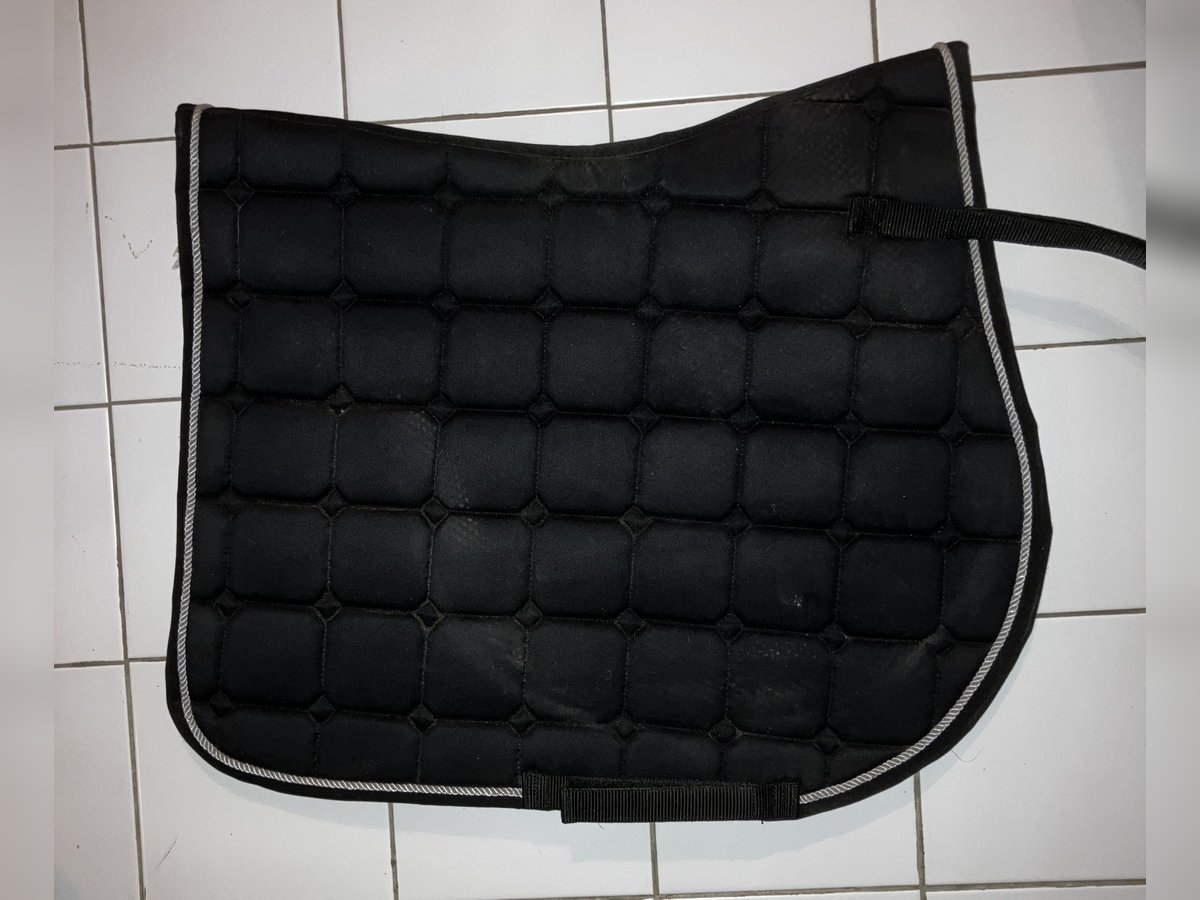 Schabracke „Madrid“ von HKM schwarz gebraucht