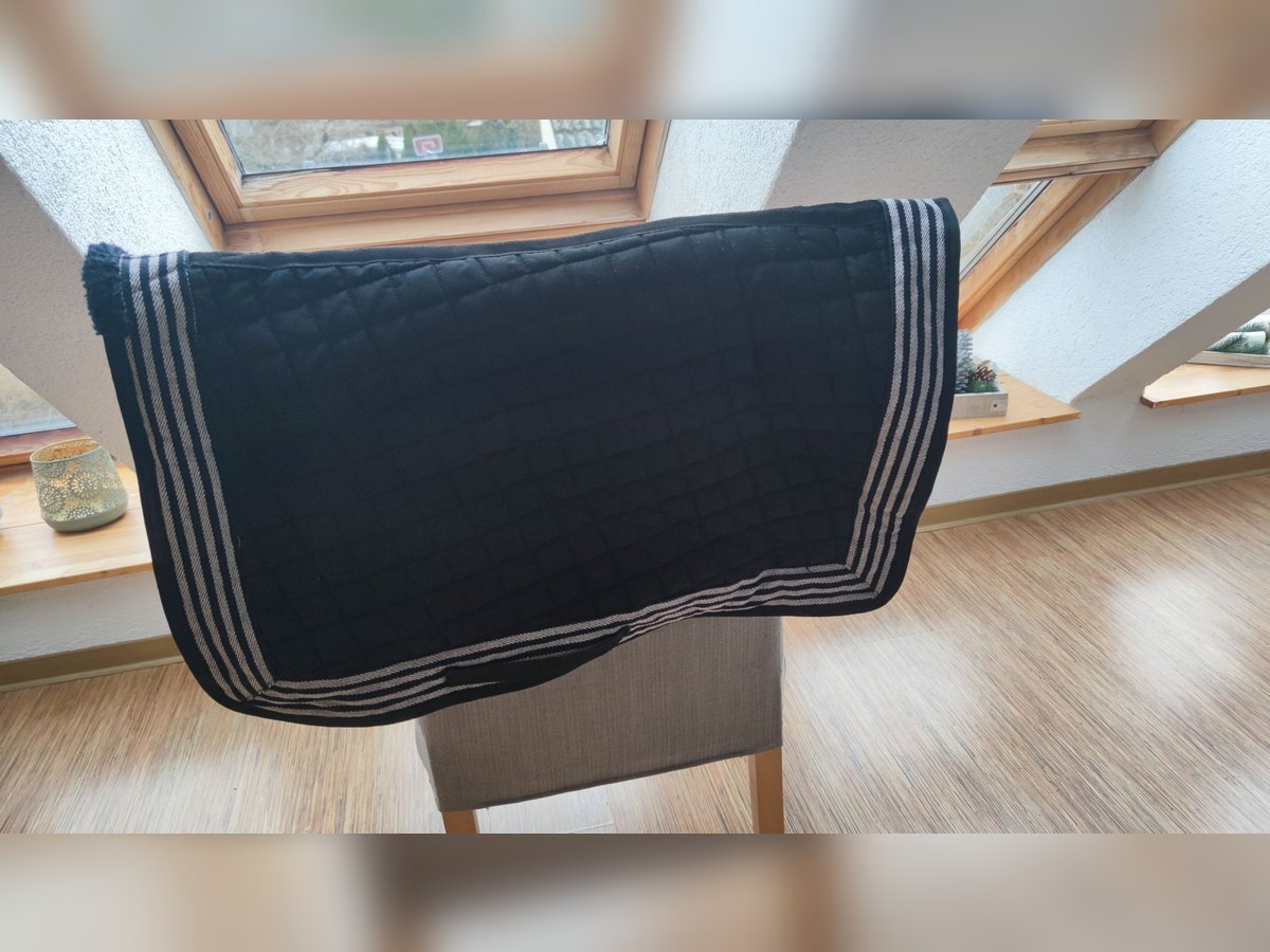 Schabracke schwarz/weiß Schabracke schwarz/weiß
