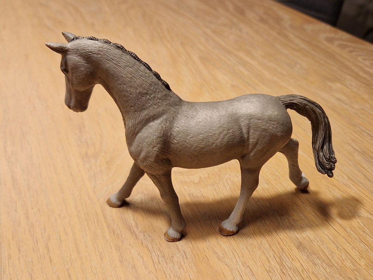 Schleich Pferd Schimmel Grau eingeflochten Hufeisen 9cm