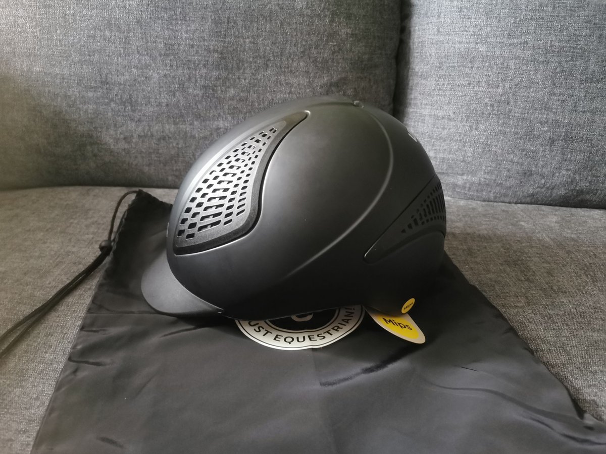 UVEX Reithelm exxential III MIPS