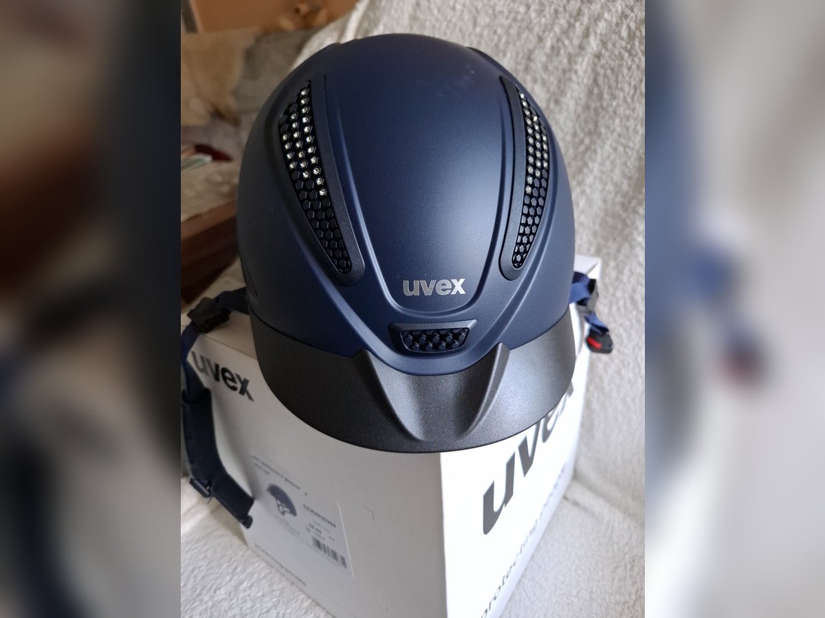 Uvex Reithelm Perfexxion II glamour neu