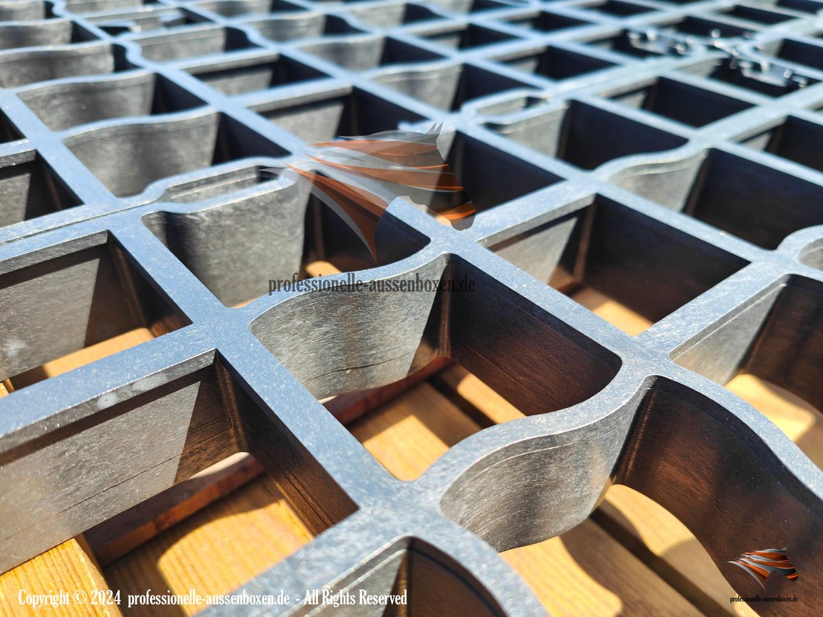 Matten für Stall & Garten: Paddockplatten, Rasengitter, Kiesgitter, Reitplatzgitter und Bodengitter