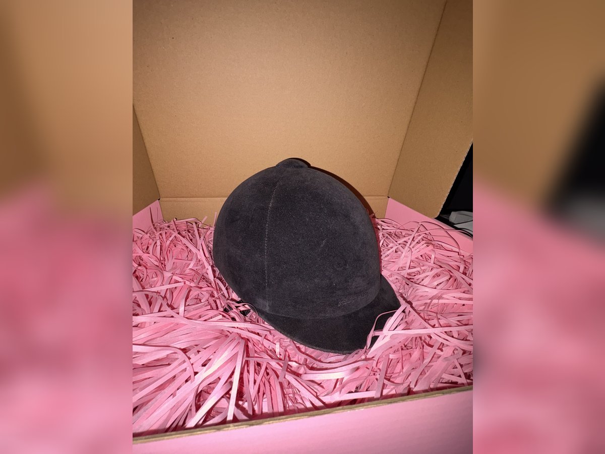 Kask jeździecki Fouganza 54cm 