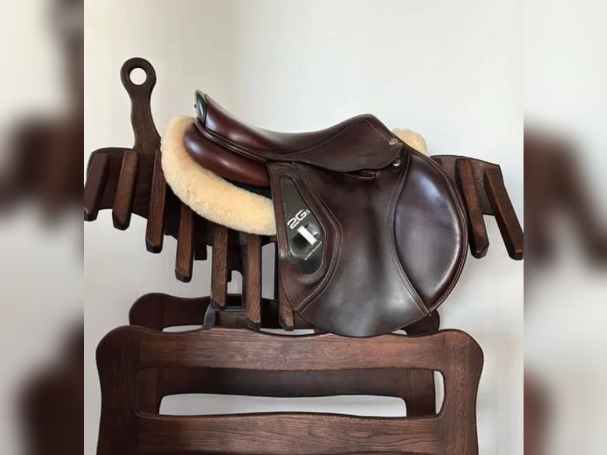 Siodło CWD 2Gs SE25 17,5" Siodło CWD 2Gs SE25 17,5"